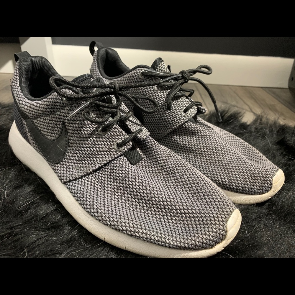Nike Roches